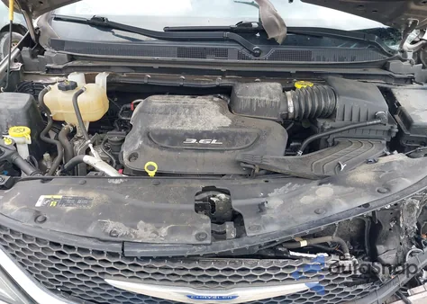 2018 Chrysler Pacifica Touring-L Plus из США, поврежденный, VIN 2C4RC1EG8JR293843